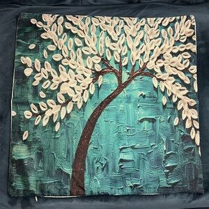 Throw pillow 17x17”